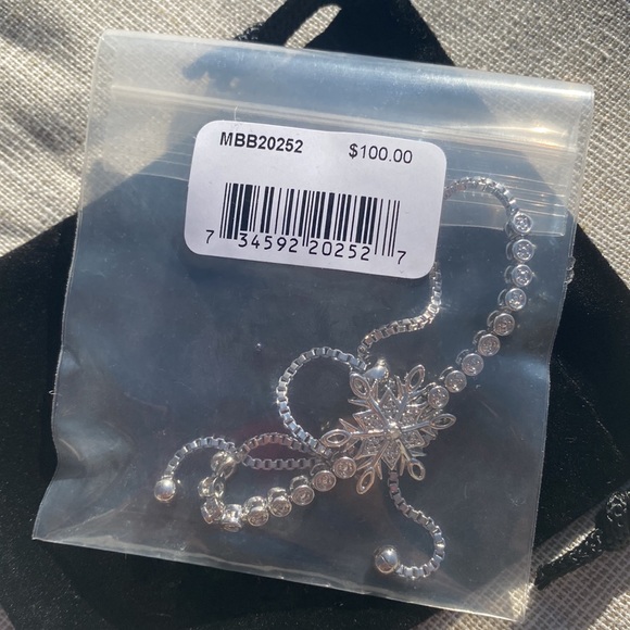 ❄️ snowflake adjustable bolo bracelet - Picture 4 of 4